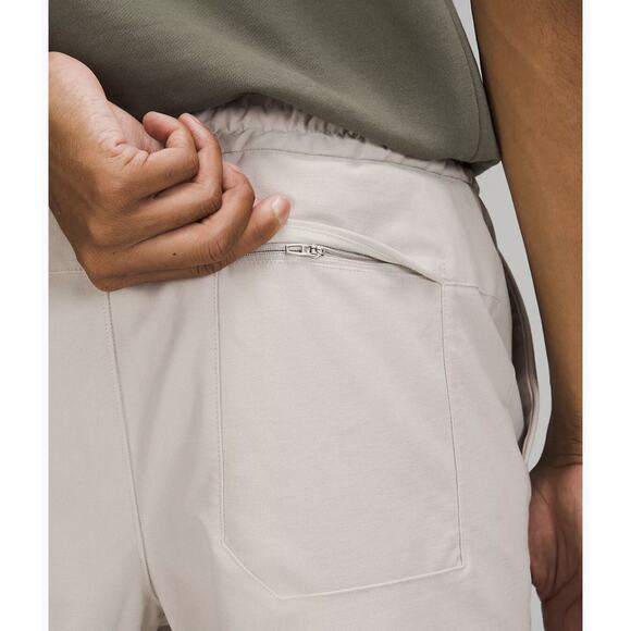 Lululemon Men Size XL Bowline Pant 30" Utilitech WHTO White Opal/ Beige NWT $128 - Picture 5 of 7